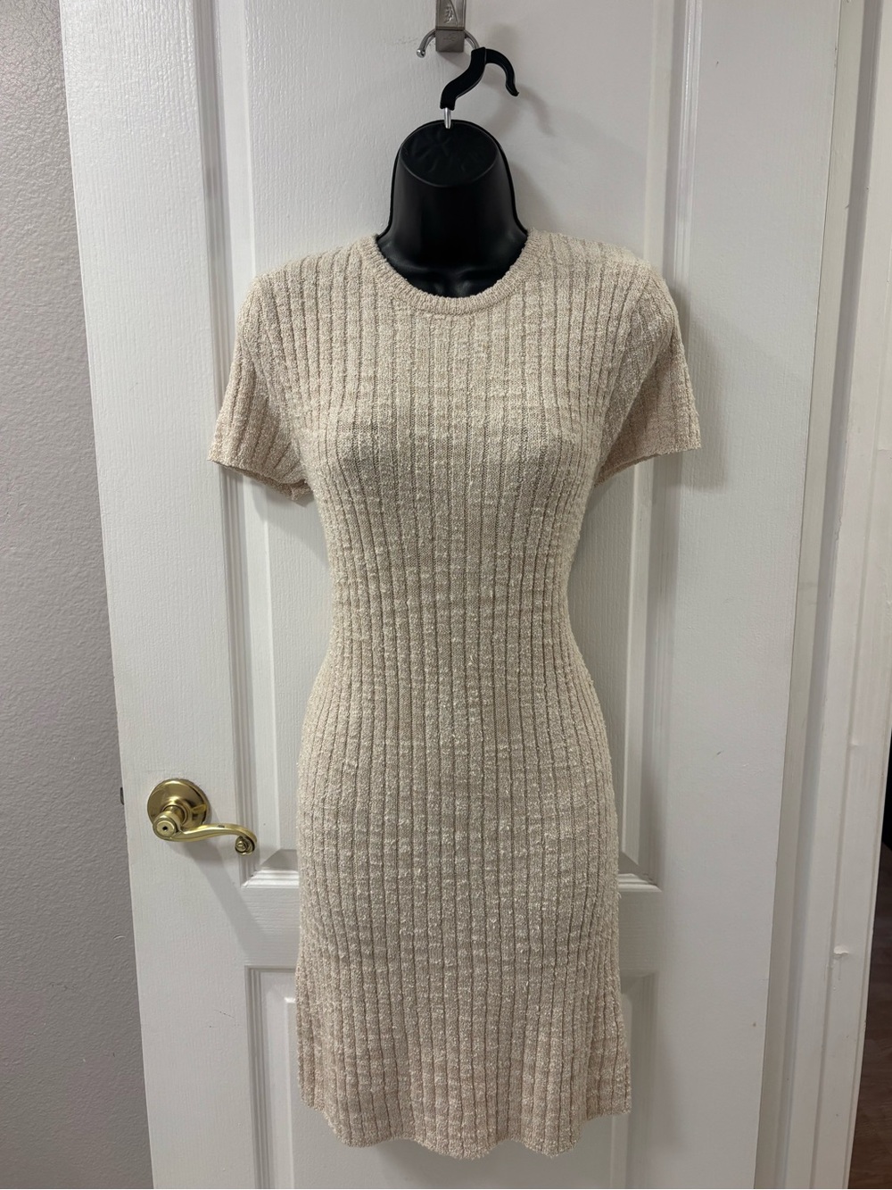 NWT Bodycon Ribbed Knit Mini Sweater Dress Old Money Clean Girl Business Casual
